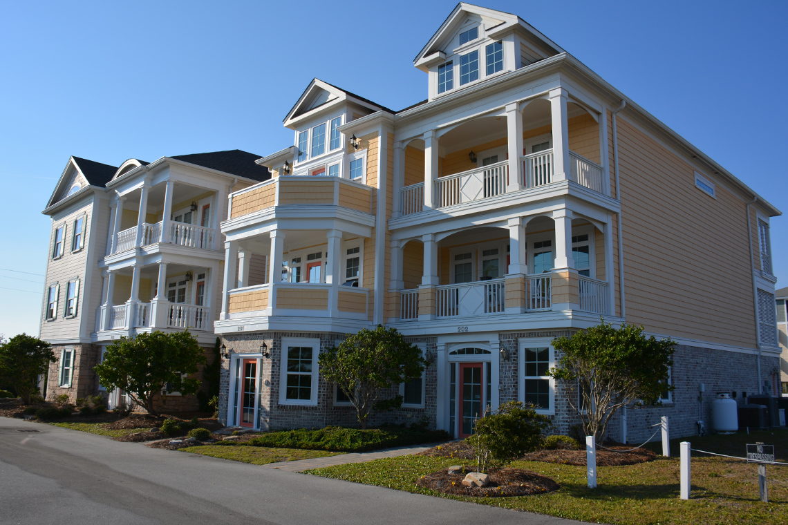 Crystal Coast Vacation Rentals - CrystalCoast.com