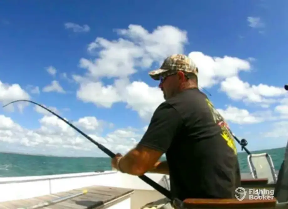 Cricket II – The JAWS Boat charter image 2